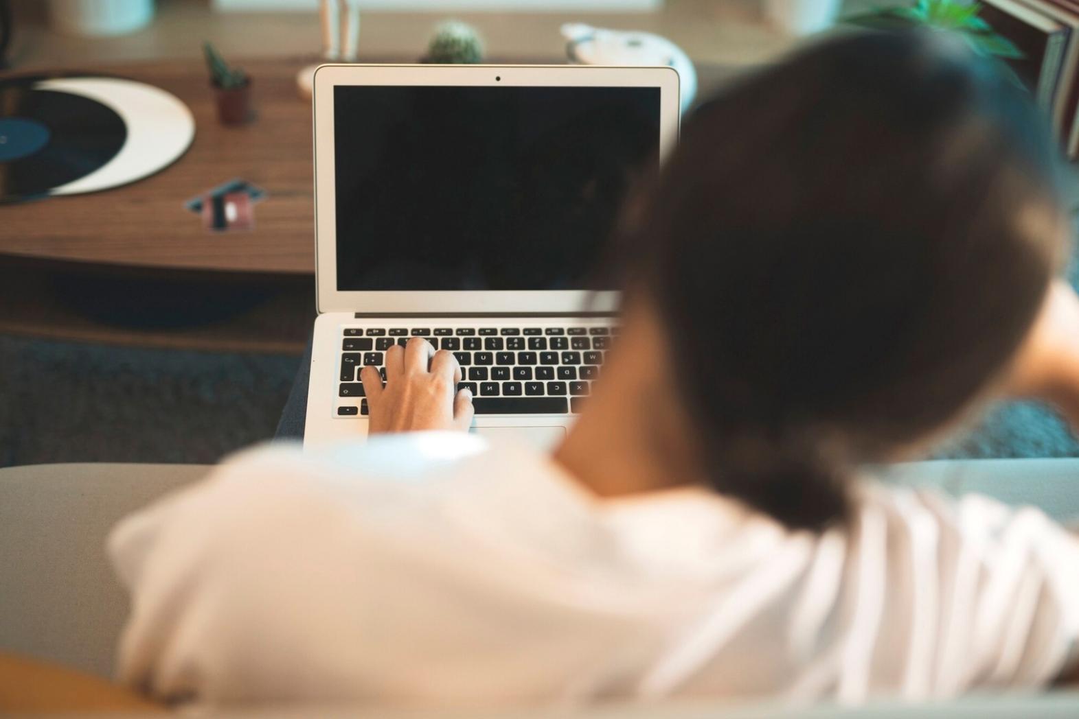 Praktische Anwendung von Finanzplanung in verschiedenen Geschäftsszenarien